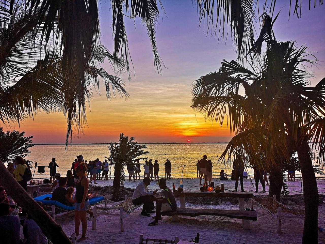 Hotel Kae Funk Zanzibar Michamvi Exterior foto